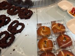 -HOT CRUSH趁热集合·现烤面包(环球港店)