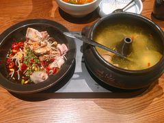 -云海肴·汽锅鸡·云南菜(天山百盛优客店)