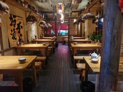 -泥糊破店小酒馆·团建聚餐(南京西路店)