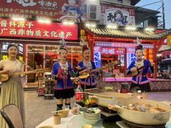 -刘姐啤酒鱼民族演艺餐厅(西街总店)