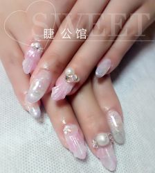 -睫乐园•睫公馆•美睫美甲沙龙