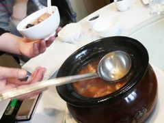 黃豆煨豬手湯-鄱阳湖·江西小炒·瓦罐煨汤(五道口店)