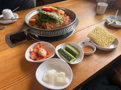 -喇喇排骨火锅·传统韩式脊骨汤(望京西园总店)