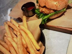 -必胜客(东大桥店)