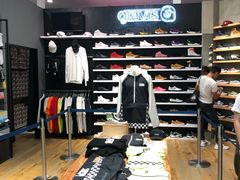 -ABC MART(心斎橋店)