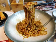 蟹黄金拌面-馋三尺蟹粉小笼(人民广场店)