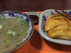 -老新隆牛肉锅贴(新街口店)
