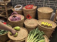 -新一家农家菜(华景新城店)