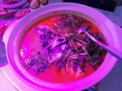 秘制千岛湖鱼头王-东方御花园酒店