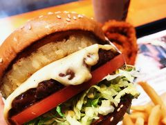 -The Habit Burger Grill 哈比特汉堡(复兴soho店)