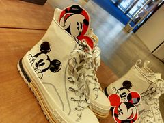 -URBAN REVIVO(西安Momopark店)