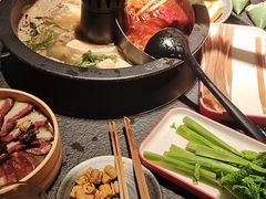 -晓宇重庆火锅(西安荟聚店)