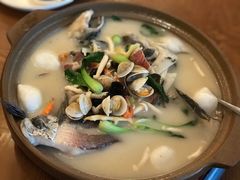 鱼头皇-芳草地度假酒店·野炉中餐厅