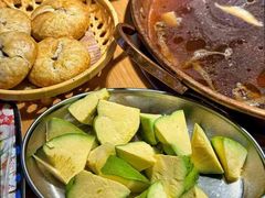 -洱火云南酸菜牛肉火锅(石景山当代商城店)