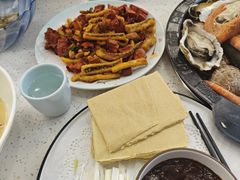 -巧克力渔家.小船海鲜胶东菜(万平口店)