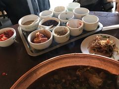 -朝伟清真铜瓢牛肉馆(三十年老·店)