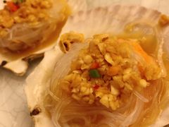 蒜蓉粉丝蒸活夏夷贝-品海楼·大连海胆锅贴馆(东港店)