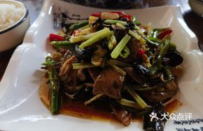 Pickled Chili Stir-fried Liver