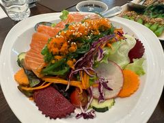 -Chom Cafe and Restaurant