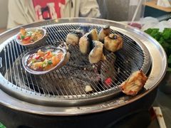 -围炉肉舍•炭烤活鳗•丹东海鲜烤肉(步行街店)