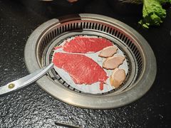 涮薄片牛五花-烤路里·韩国品质自助烤肉(石路天虹4号店)