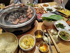 -青瓦餐厅·生鱼片·韩园烤肉(西塔店)