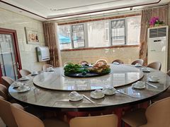 -宾朋海鲜饭庄(兴海路店)