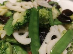 荷塘小炒-吴记酱骨炖菜馆(西大直街店)