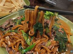-胡须佬鸡煲四季火锅(海雅缤纷城店)