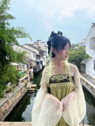 -一揽芳华汉服旗袍体验馆(拙政园店)