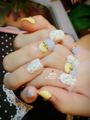 -睫乐园•睫公馆•美睫美甲沙龙