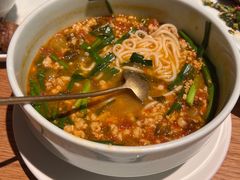 腾冲小锅米线-一坐一忘云南菜(嘉里中心店)
