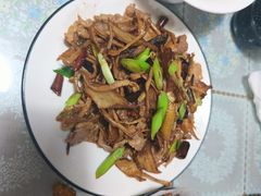 -蜗牛小馆醉乡民谣云南菜(惠新西里店)