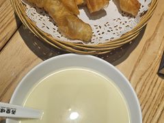-弄堂咪道-饭香·面香·馄饨香(汇锦广场店)