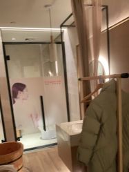 -苑苑vbeauty科技美容SPA