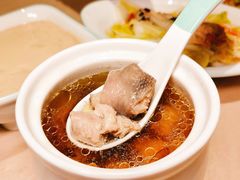 -老乡鸡(上海白玉兰广场店)