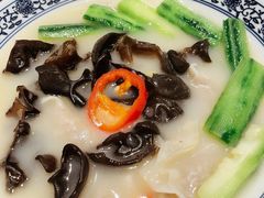 鱼皮饺-彩蝶谷美食廊·粤式经典南番顺·铁板烧烤泰风味(广州长隆酒店)