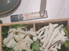 -狐狸爱上椰子鸡(滨江星光大道店)