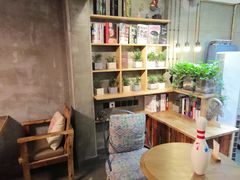 -HIGH FIVE哈福手工汉堡(桂林路店)