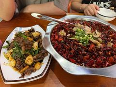 -老鄞江清水龙虾•赵赵家(江北店)