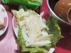 -潮汕·草根牛肉档(城市集市上海荟聚店)