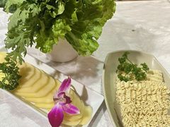 -羊家胡同·龙虾烧烤火锅(龙汇路店)