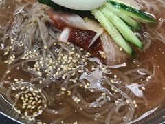 -许哥东北烧烤·铁丳烤串·宫后夹肉(繁花中心店)