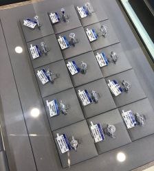 -威德钻石-克拉钻大本营(南京东路店)