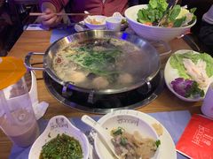 -红牌美蛙鱼头火锅(万辉国际广场店)