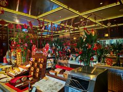 -大中华希尔顿酒店-念自助餐·嗨啤·小龙虾