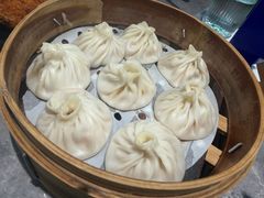 -莱莱小笼·乔艾