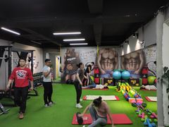-征成健身连锁私教工作室(九公里店)