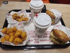-The Habit Burger Grill 哈比特汉堡(爱琴海店)