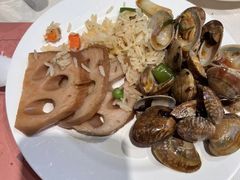 -四海一家自助餐(益田假日广场店)